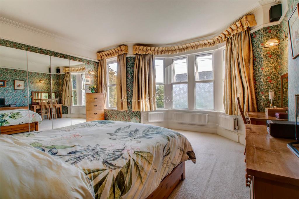 Llandennis Road, Cyncoed, HernCrabtree (37).jpg