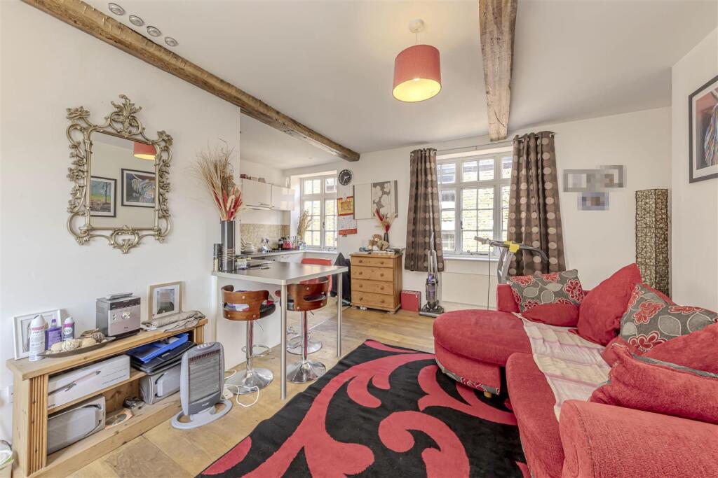 Custard Suite
