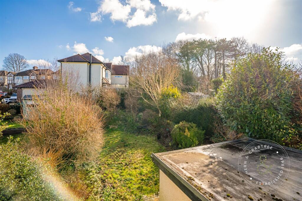 Horse Shoe Dr, Bristol, Hern Crabtree (30).jpg