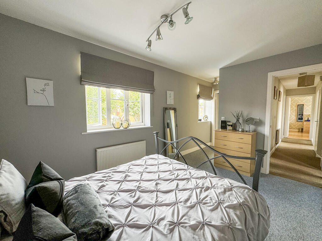 bed1 image1
