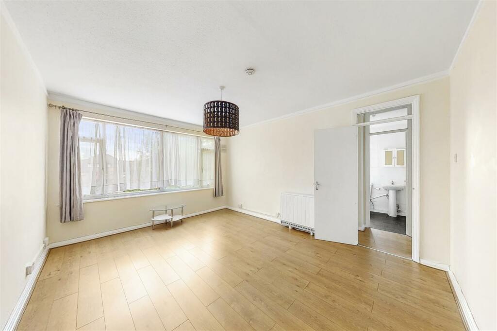 Flat 11, Vale Court - RuNb4UyNxoA92MGPfUle.jpg