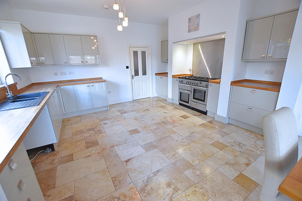 LIVING DINING KITCHEN