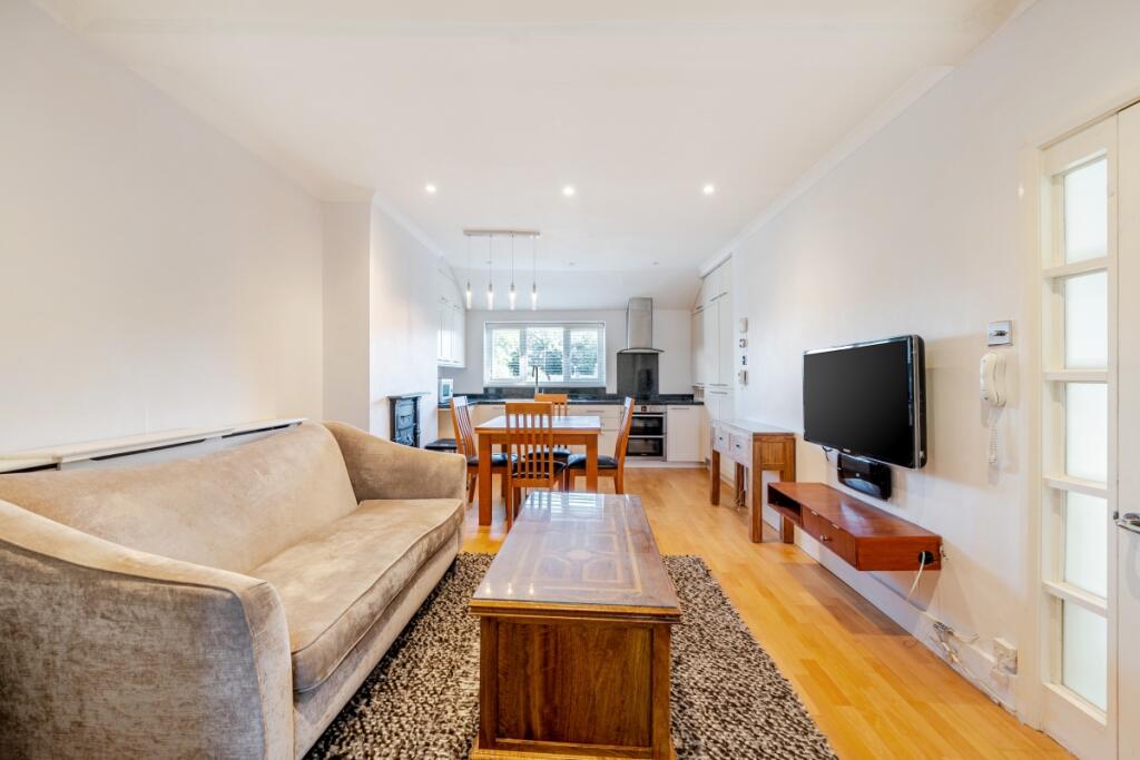 1360375-12-68d5d3...