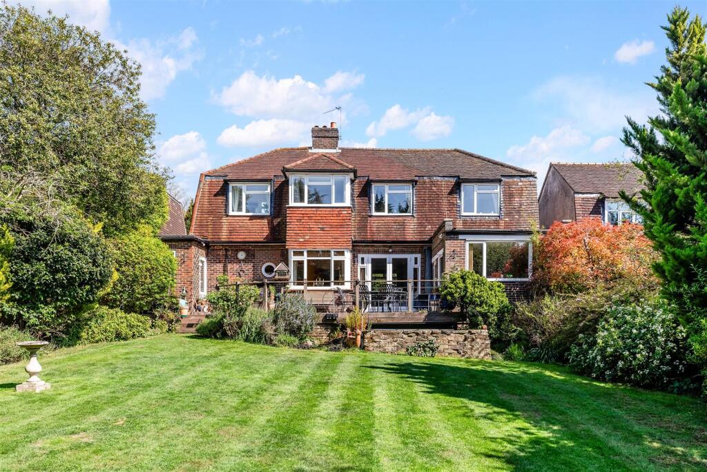 GREEN CURVE, 44 (4).jpg