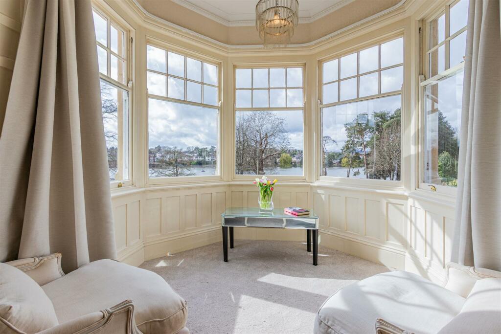 Lake House-34.jpg