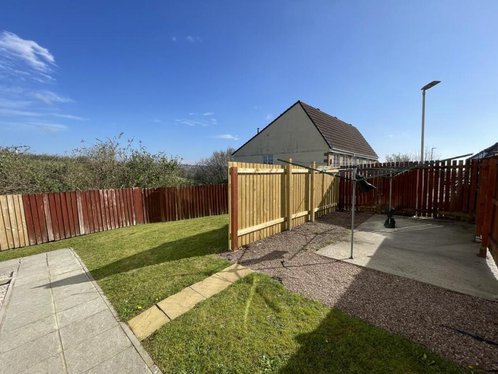 Austin Crescent 292 - Communal Garden.jpg