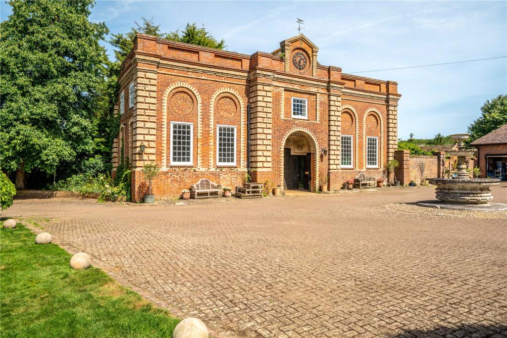 Coach House