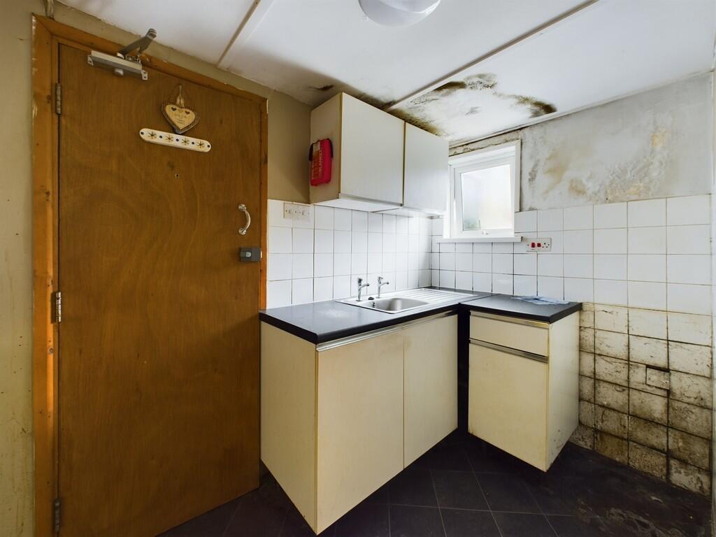 CAM03974G0-PR0101...