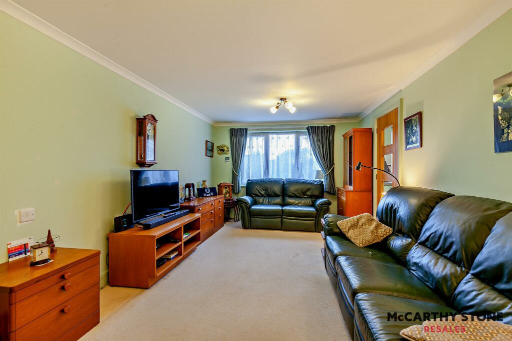 8626432-interior04-800.jpg