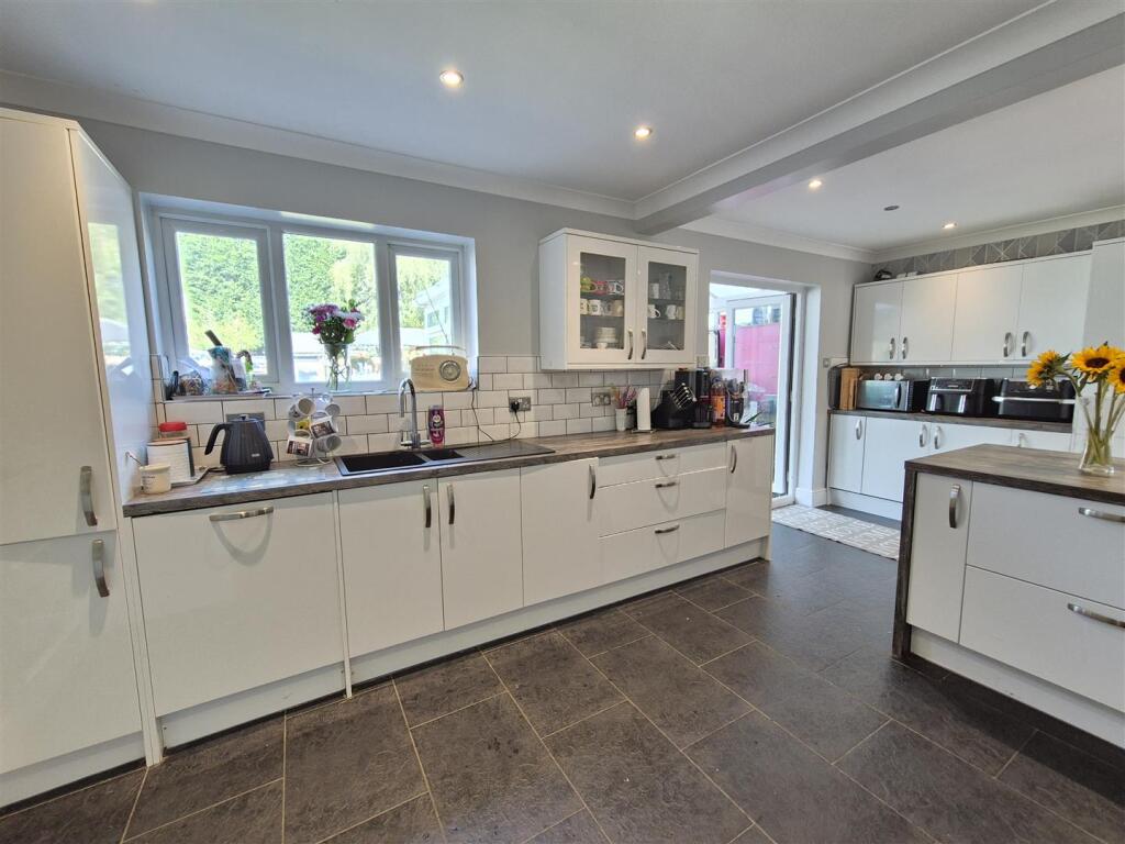 Breakfast Kitchen