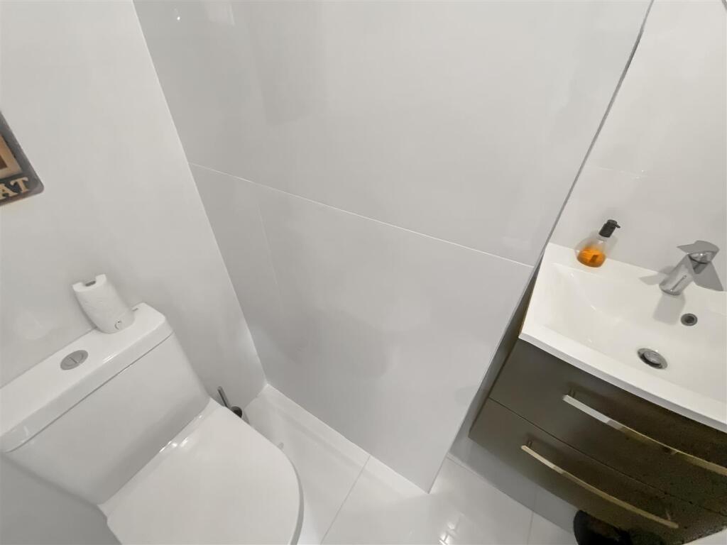 WC.jpg