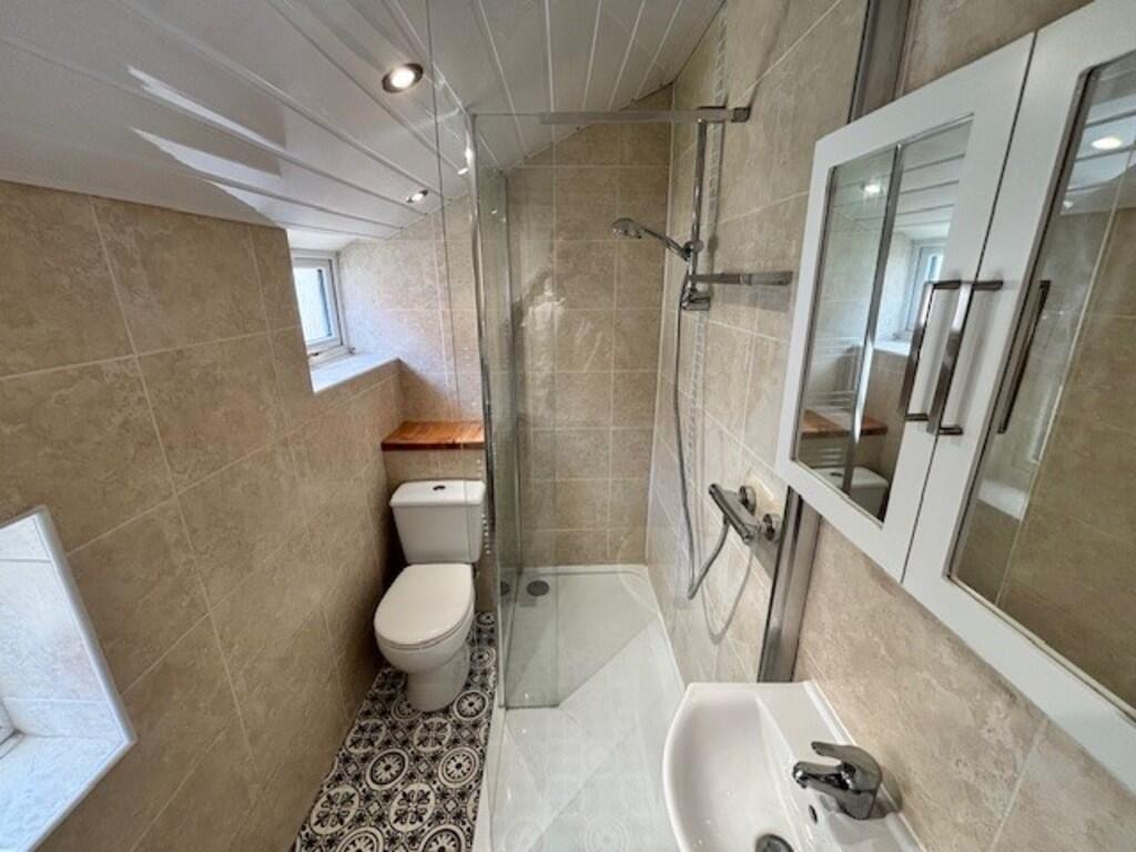 Bathroom 3