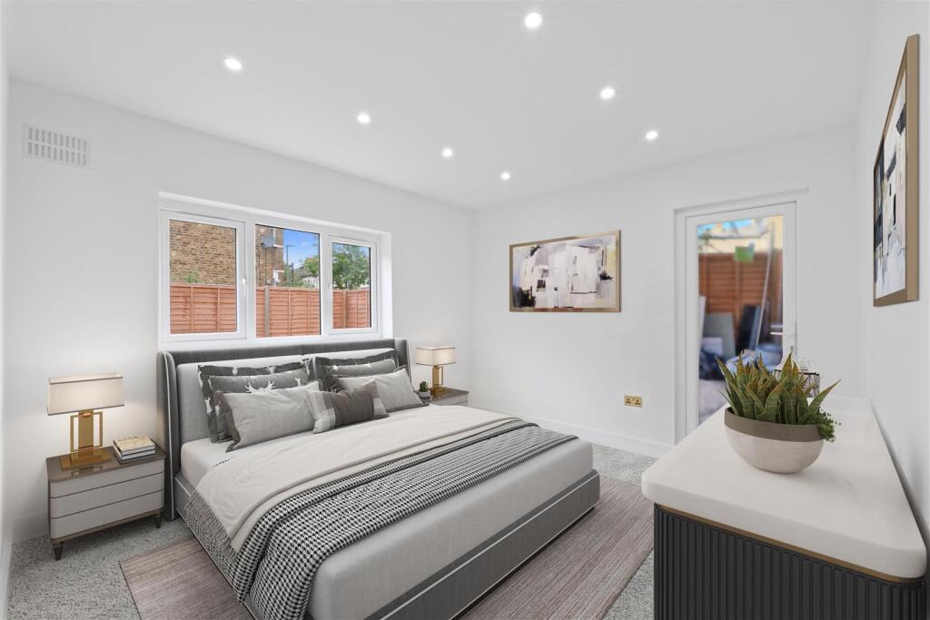 (2) Beddroom 1_VSa.jpg