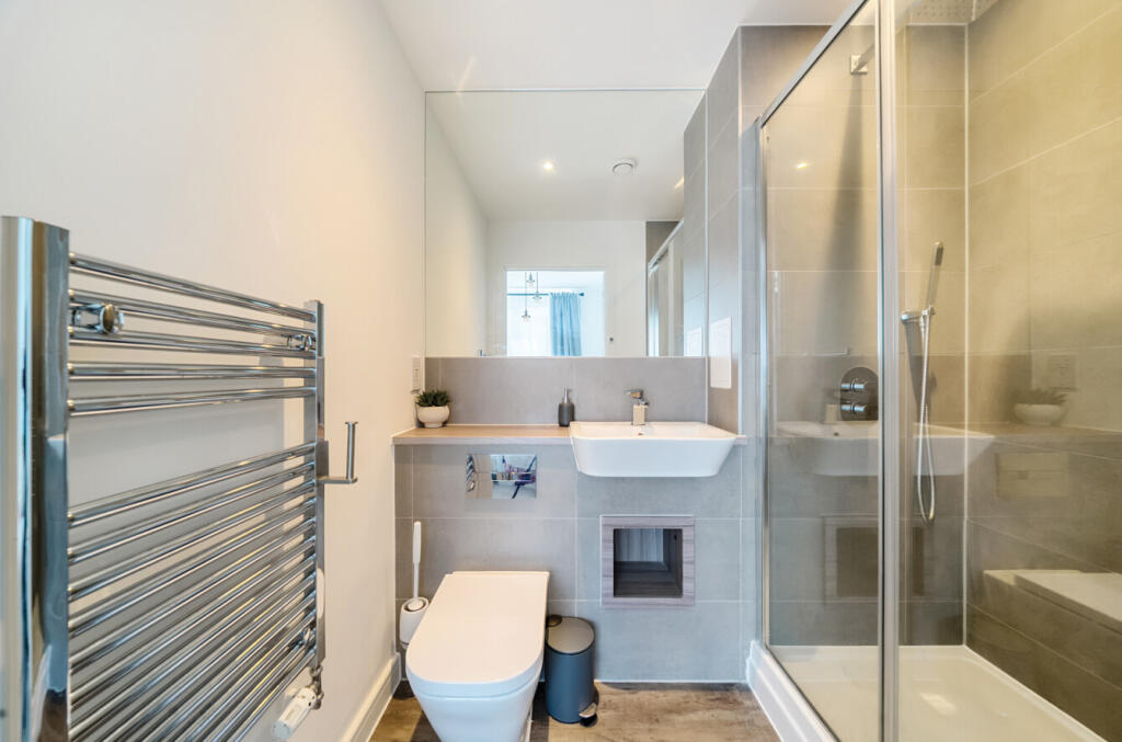 1319308-20-6867b4...