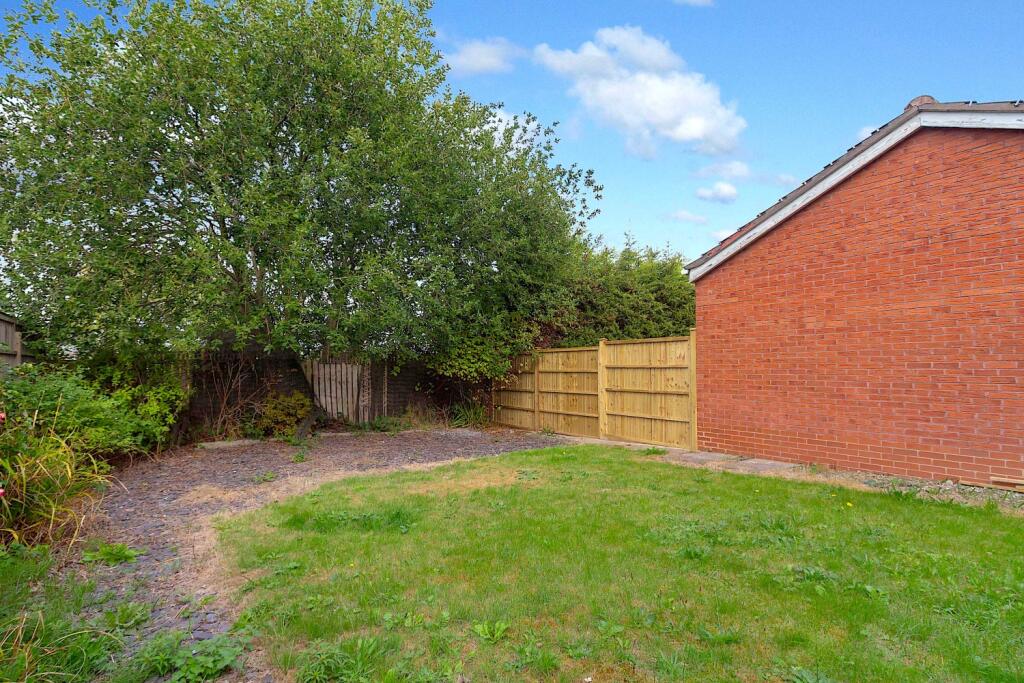 Severn Green -Garden1