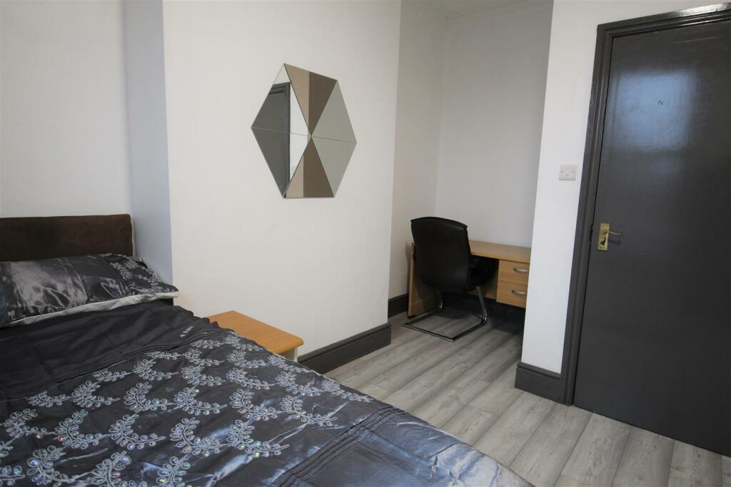 IMG_1764 Bedroom 3.jpg