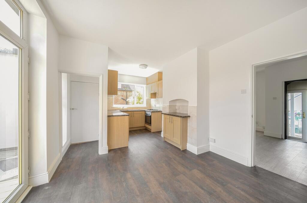 1314735-9-6854076d3f3cd