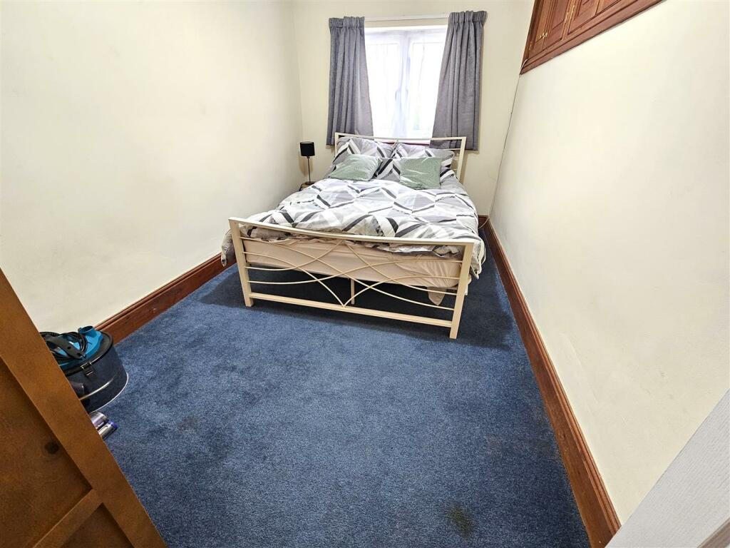 Bedroom 3.jpg