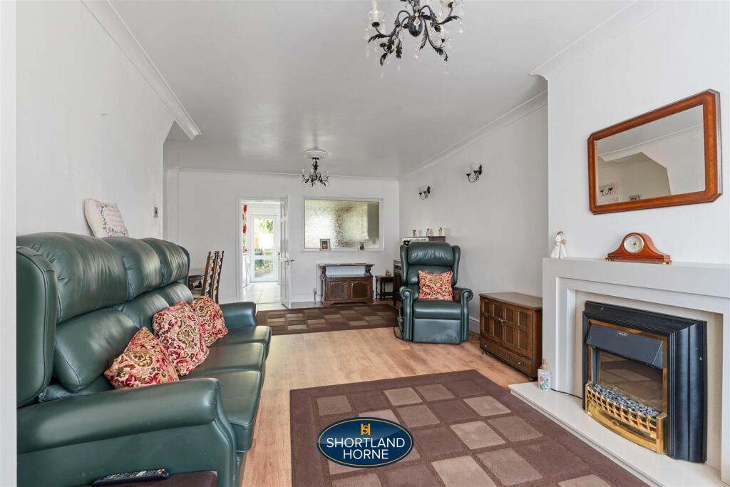 Lounge / Dining Room