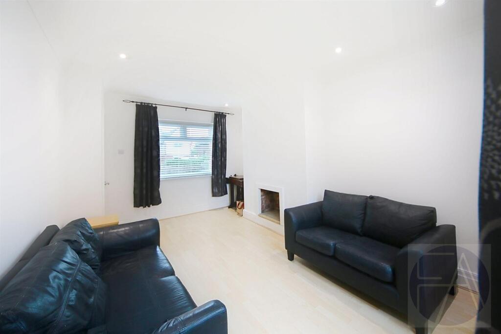 236-guildford_00006.jpg
