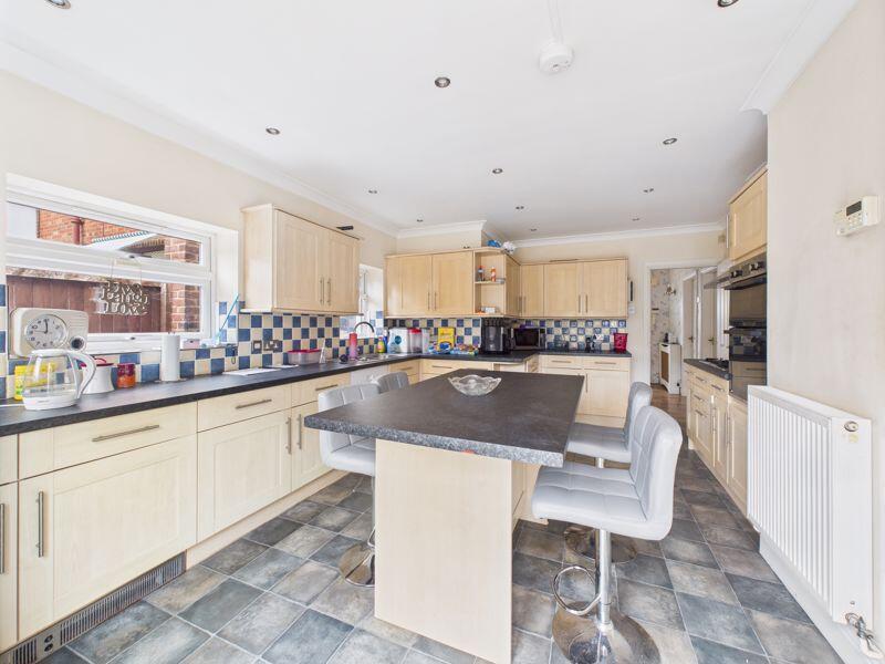 Kitchen/Breakfast room