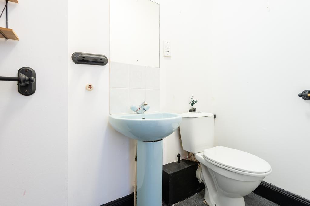 ENSUITE SHOWER ROOM