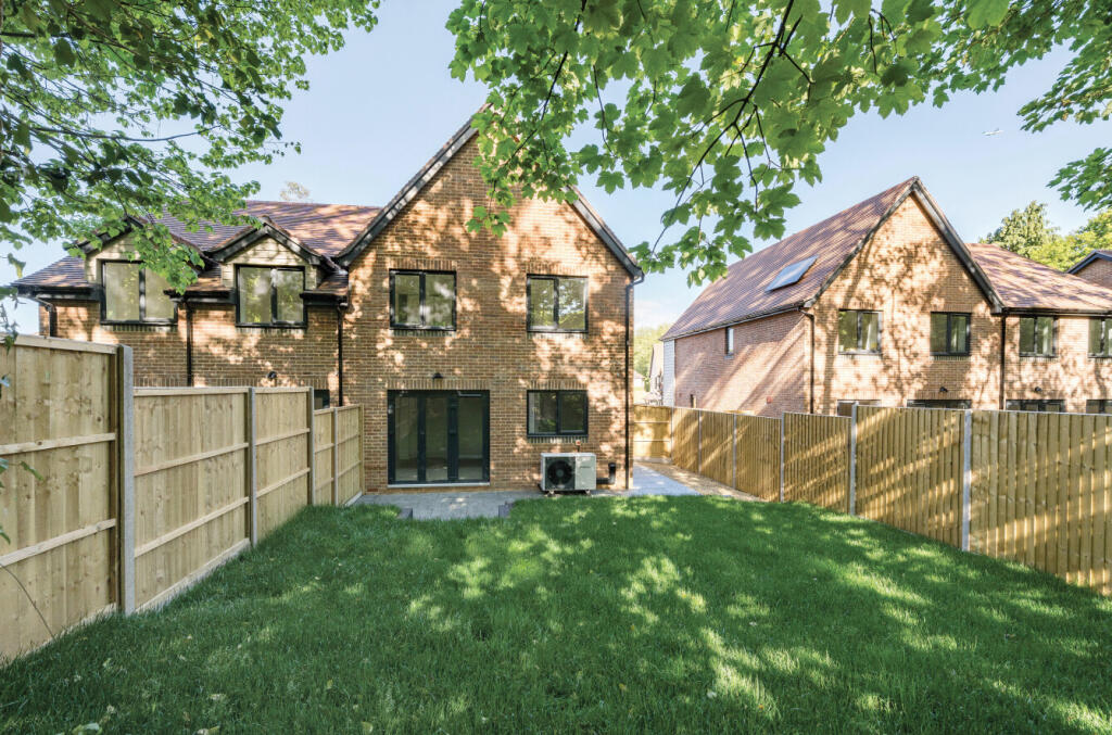 8-6819dfbd934df-1...