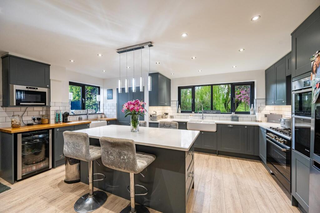 Kitchen/Breakfast Room