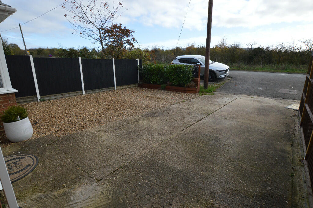 Driveway to Front