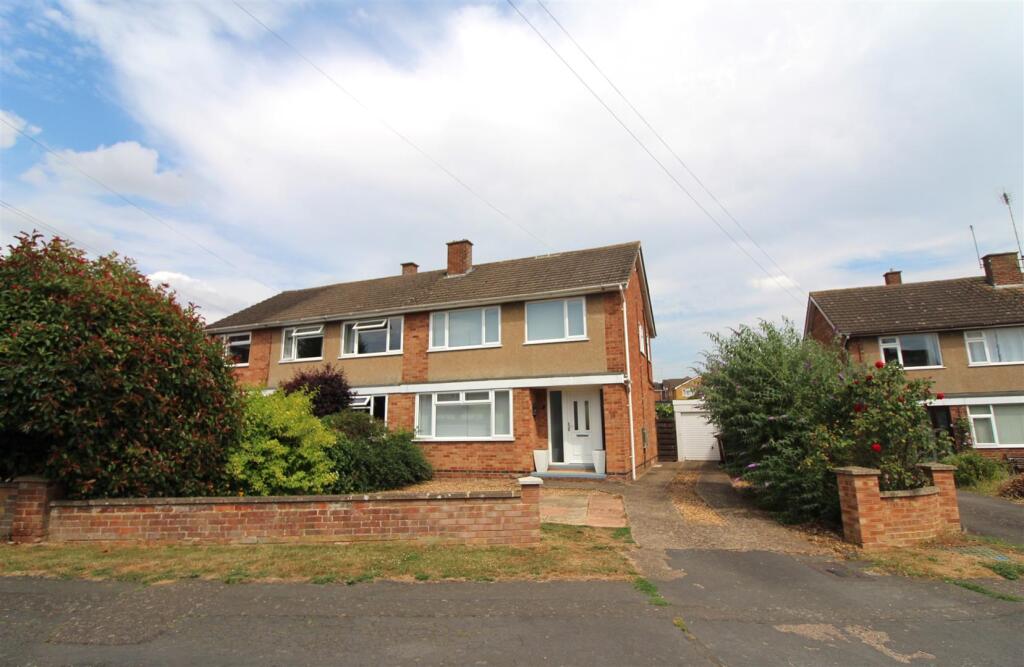 10 Wilson Way -Front .JPG