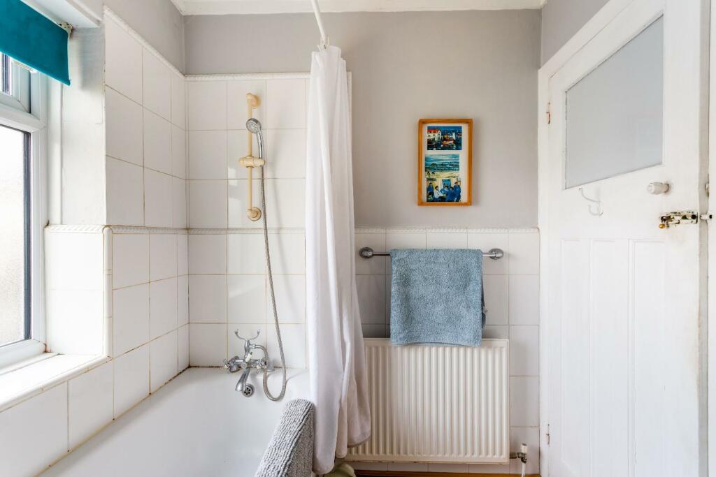 Amherst Crescent-12.jpg