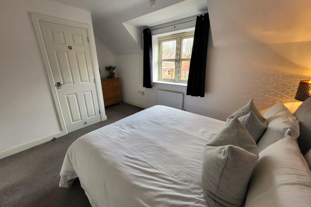 Bedroom One (2)