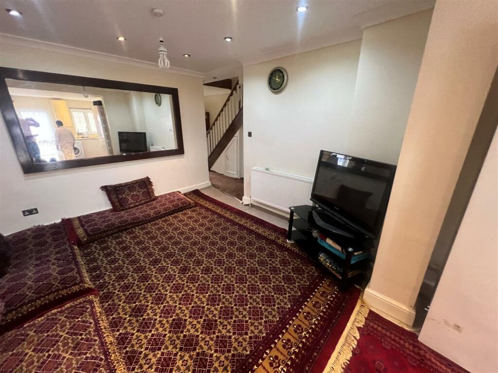 reception room 2