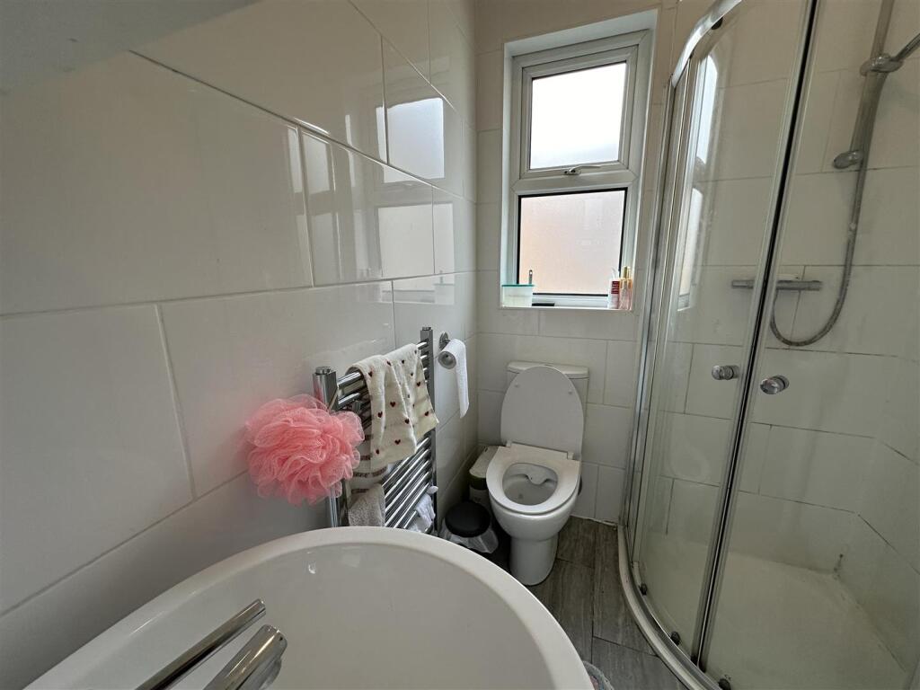 22brae.shower.JPG