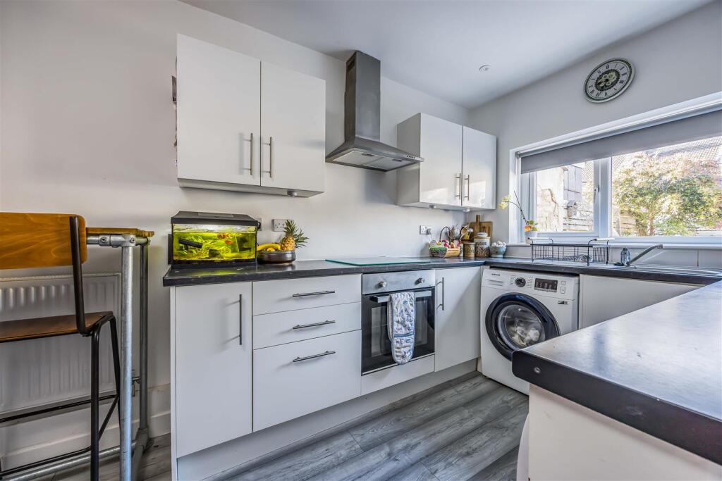 28 Liverpool Road, Portsmouth-Small-PorticoMarketi