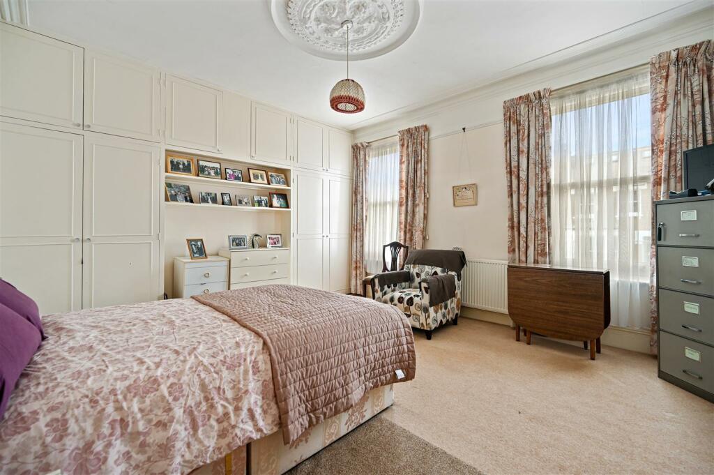BCFB - 24 Brackenbury Gardens - Bedroom 2 (4).JPG