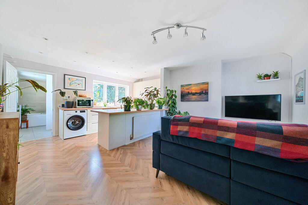 4-68236fbedc877-1...