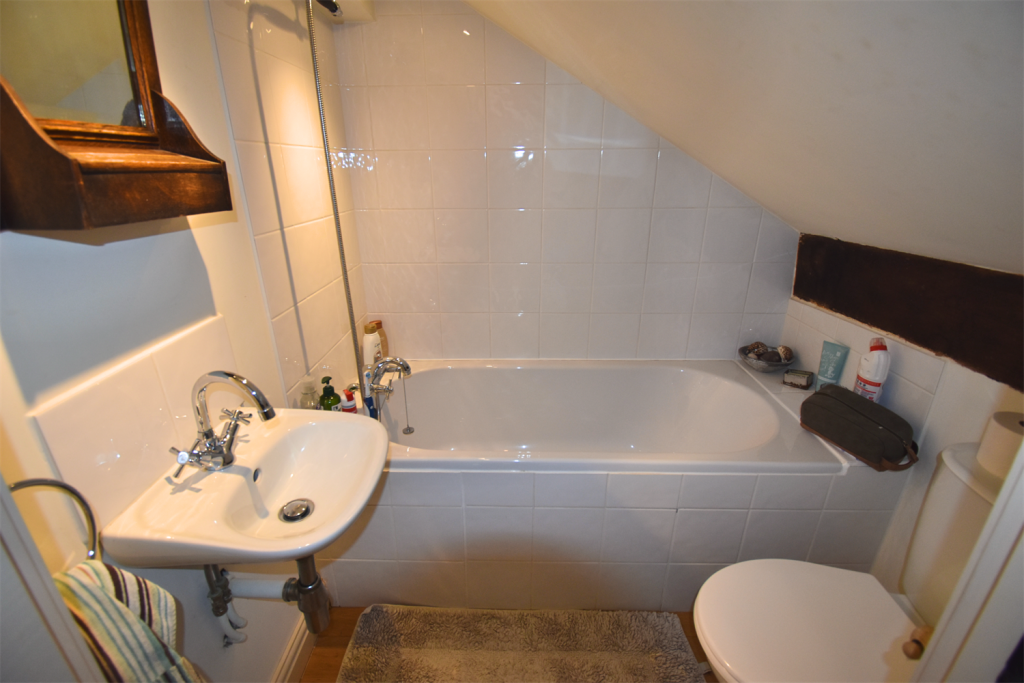 En-Suite Bathroom