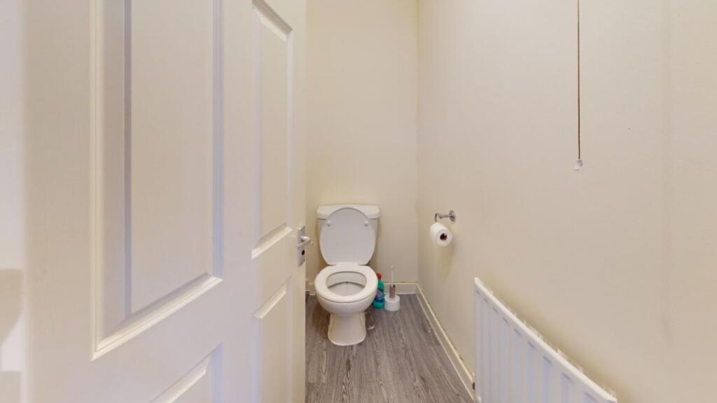 Flat-2-55-Alfreton-Road-Bathroom