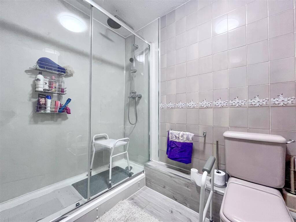 en suite.jpg