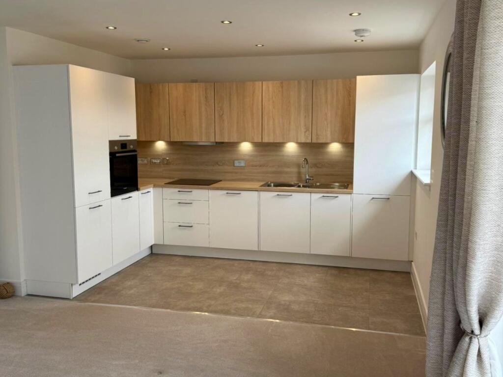 Living/Kitchen.
