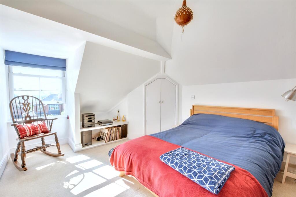 Bedroom 6_1.jpeg