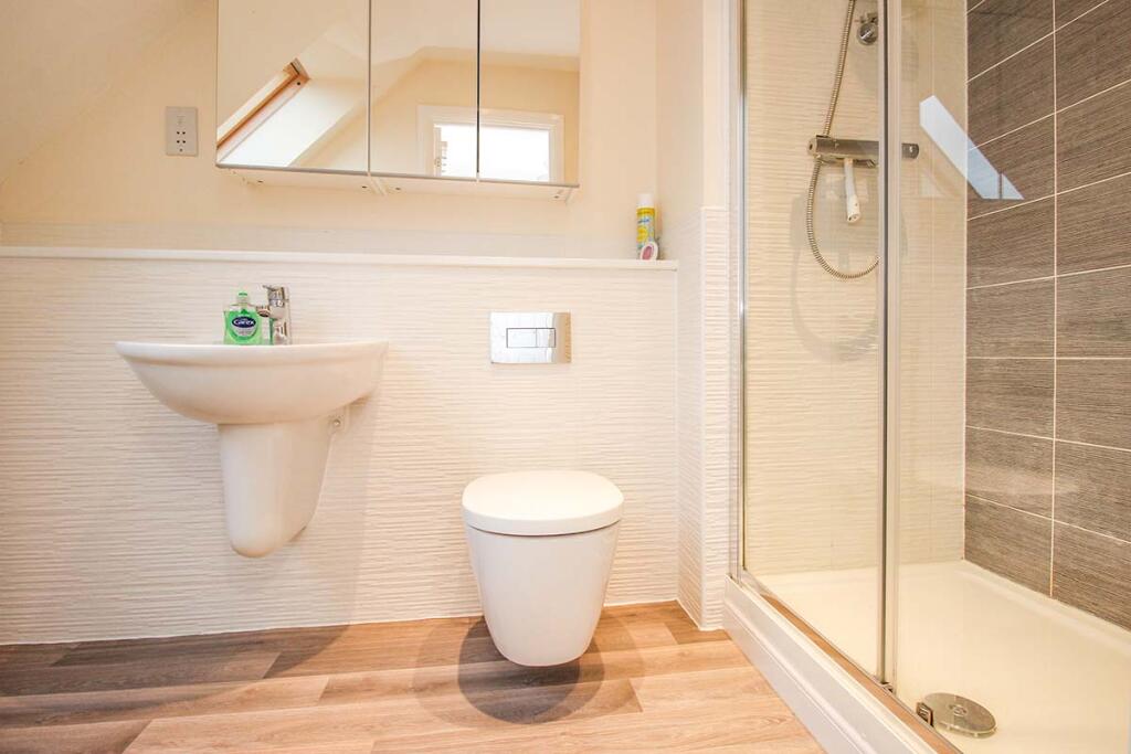 Ensuite
