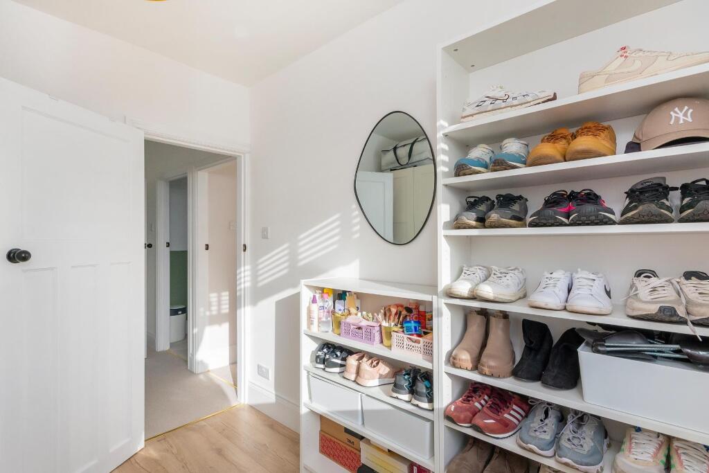 7L5RBD - Bedroom H.jpg