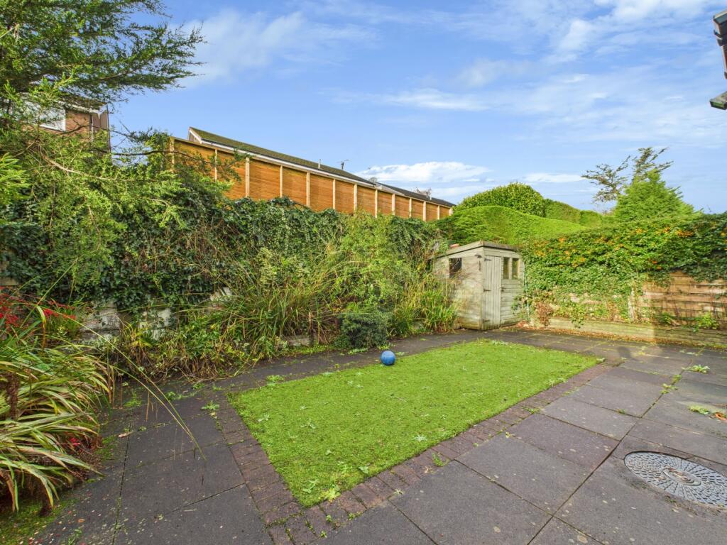 CAM02093G0-PR0066-STILL036