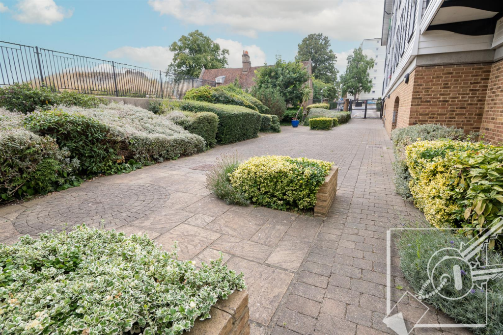 Communal Court Yard Garden