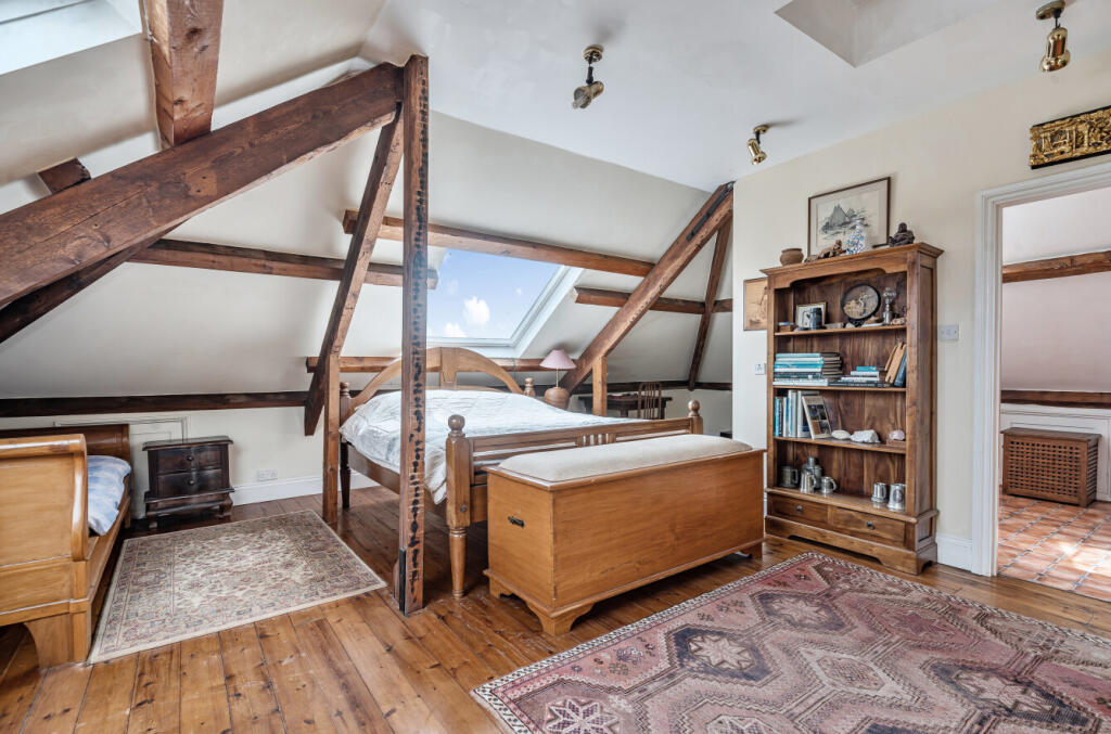 1309886-9-684aefd...