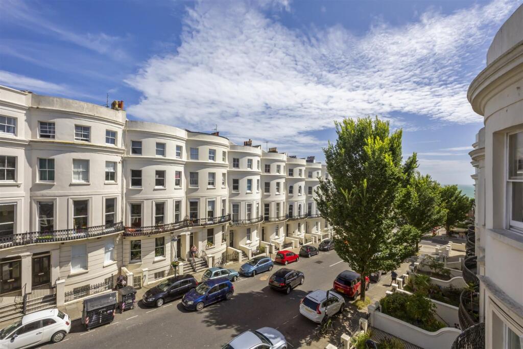 Lansdowne Place_73_Flat 4-010.JPG