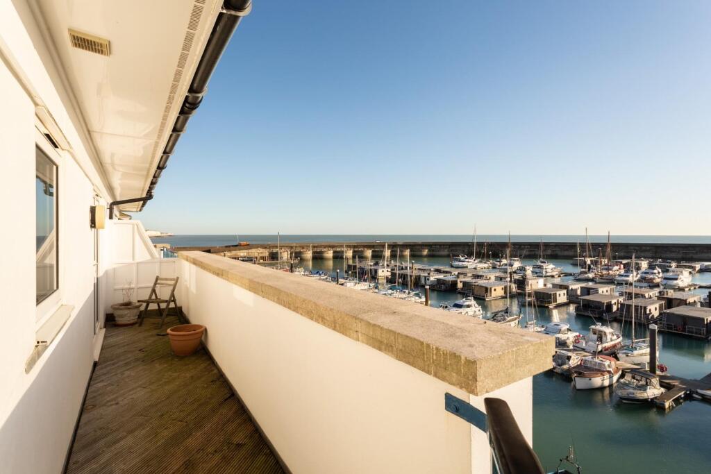 Britannia Court-23.jpg