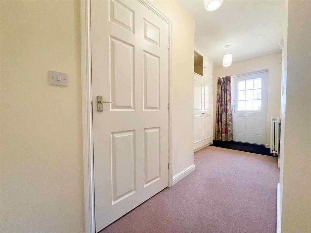 ENTRANCE HALLWAY